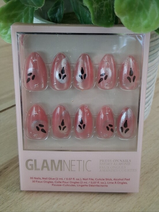 Glamnetic Other - Glamnetic Press On Nails Short Almond ~ Just A Ghoul Pink & Black